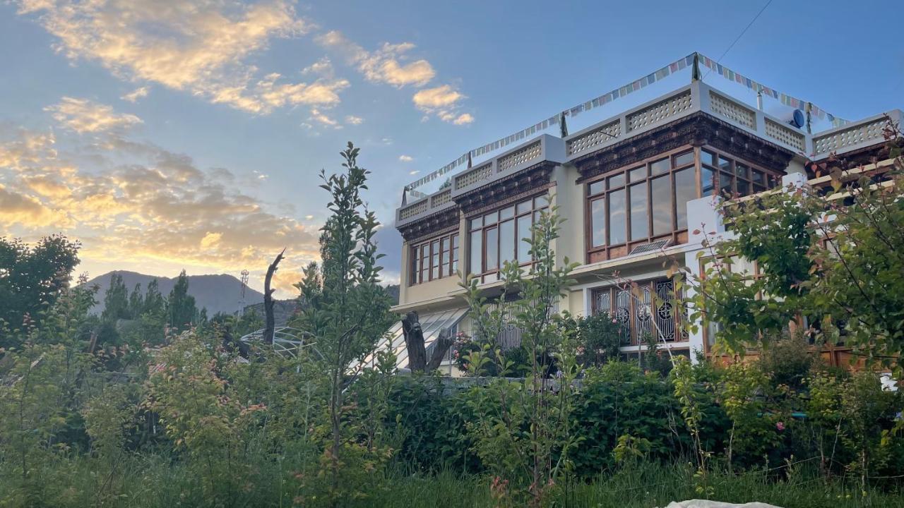 The Willow House Leh Luaran gambar