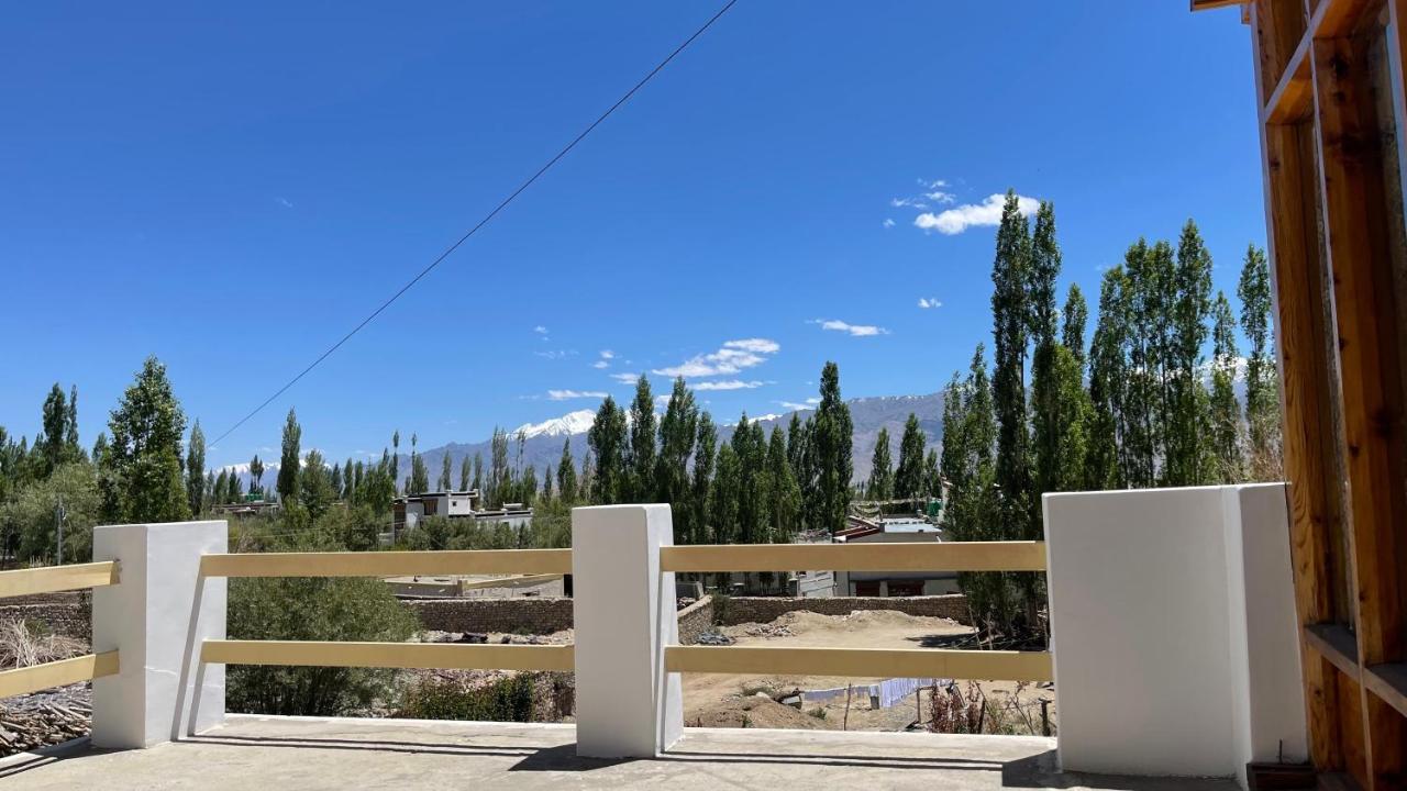 The Willow House Leh Luaran gambar