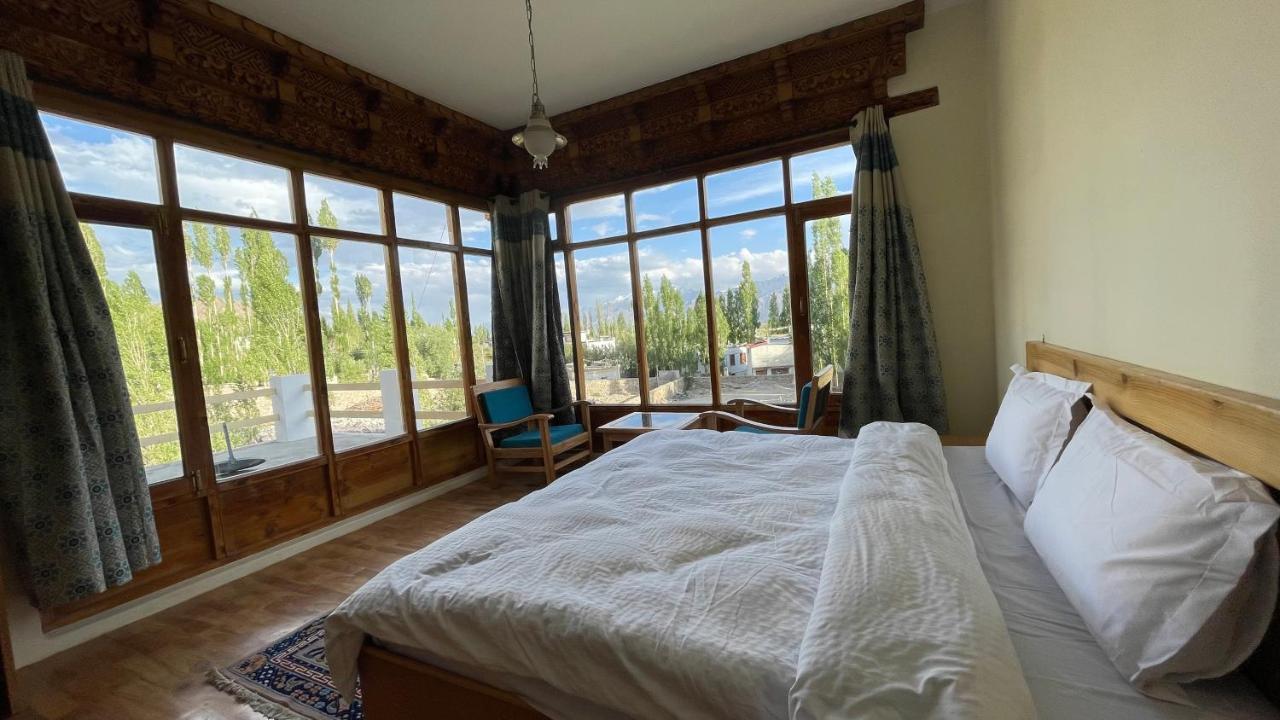 The Willow House Leh Luaran gambar