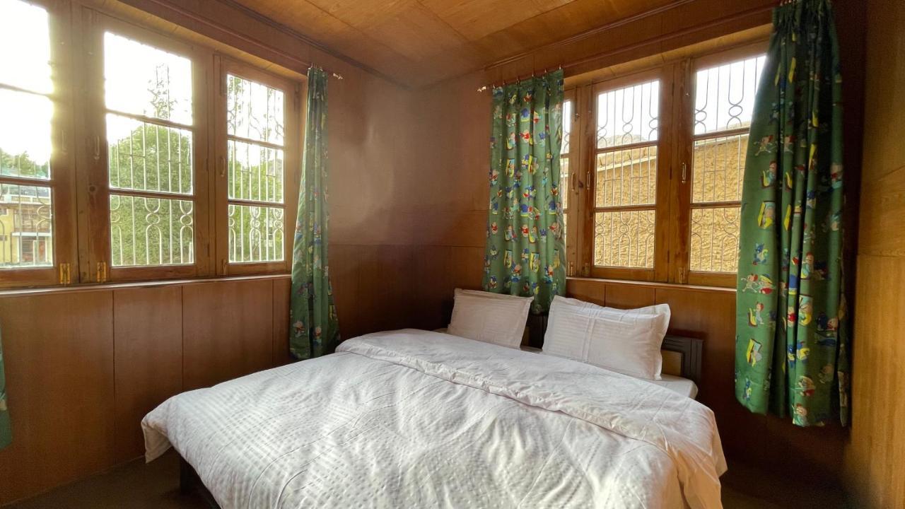 The Willow House Leh Luaran gambar