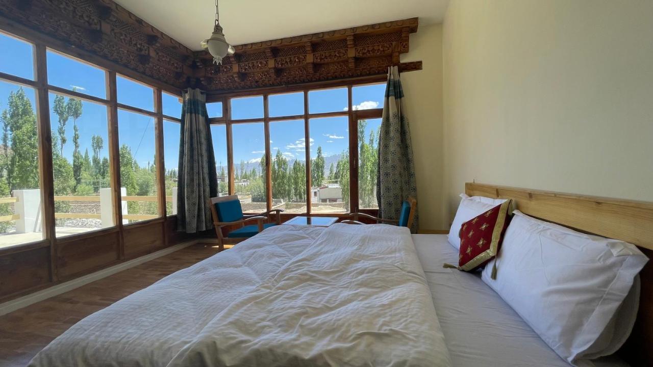 The Willow House Leh Luaran gambar